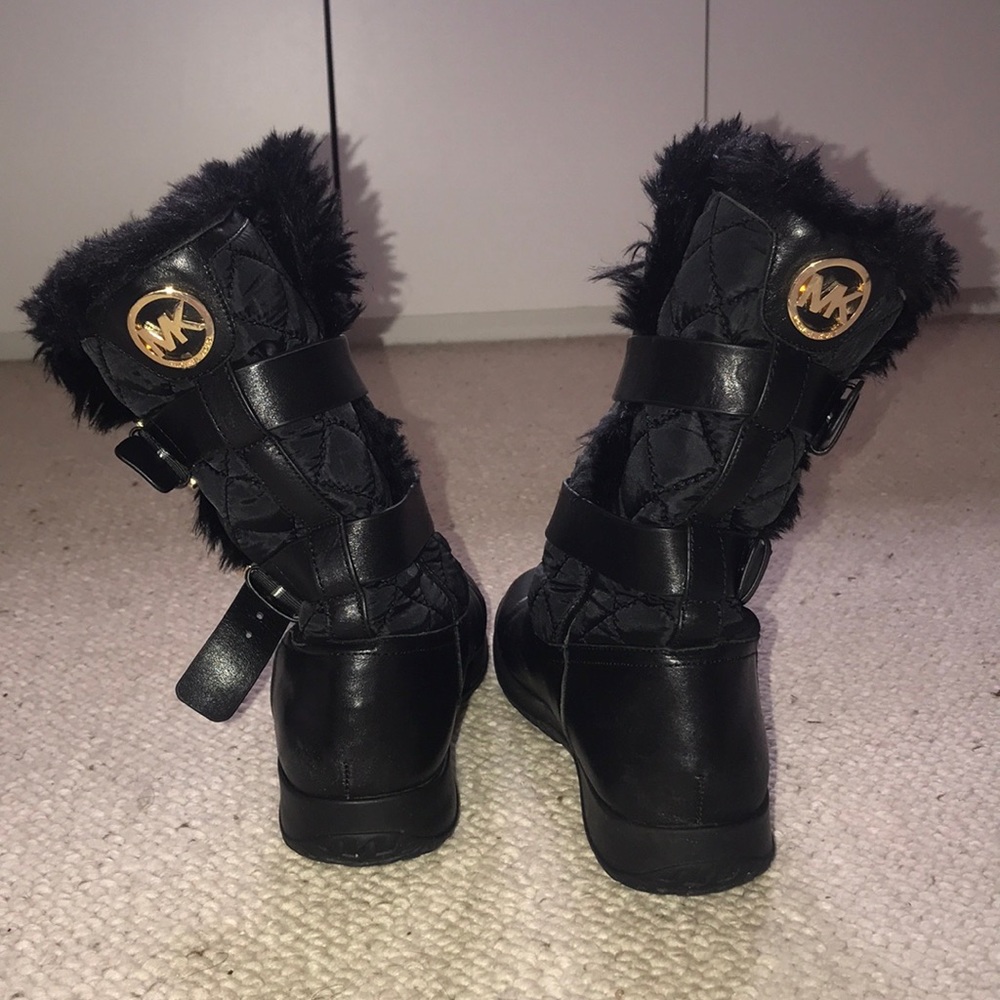 MICHAEL KORS BOOTS